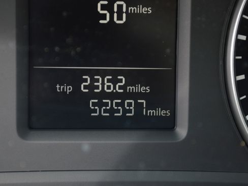 Used 2015 Volkswagen Passat 1.8T Limited Edition image 16