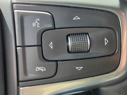 Used 2023 Chevrolet Silverado 1500 LTZ AWD/4WD image 33