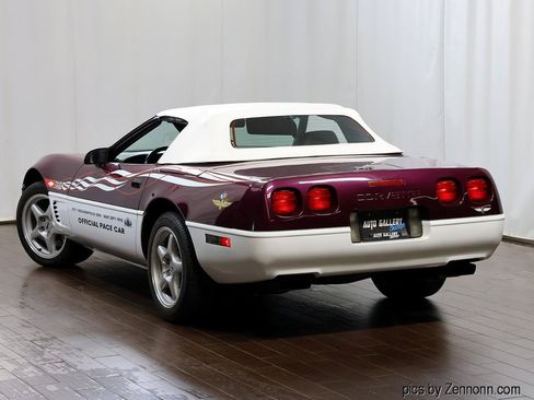 Used 1995 Chevrolet Corvette Convertible RWD image 34
