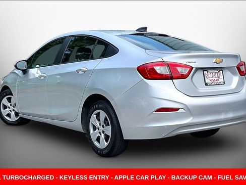Used 2018 Chevrolet Cruze LS FWD image 4