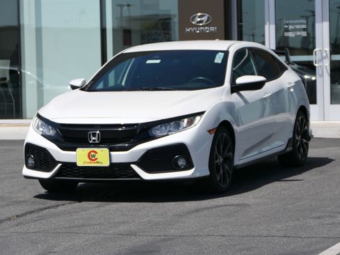 Used 2019 Honda Civic Sport image 8