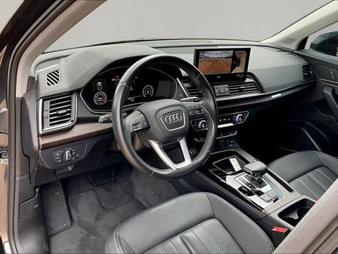 Used 2023 Audi Q5 Premium w/ Premium Plus Package AWD/4WD image 13