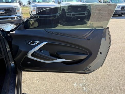Used 2020 Chevrolet Camaro SS image 10