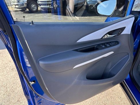 Used 2020 Chevrolet Bolt LT image 10