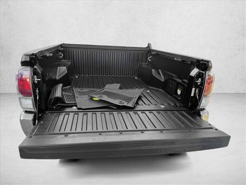 Certified 2023 Toyota Tacoma TRD Off-Road AWD/4WD image 7