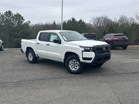 New 2026 Nissan Frontier S image 2
