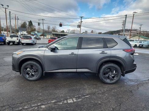 New 2026 Nissan Rogue SV image 5