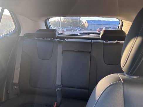 Used 2023 Buick Encore GX Select AWD/4WD image 20