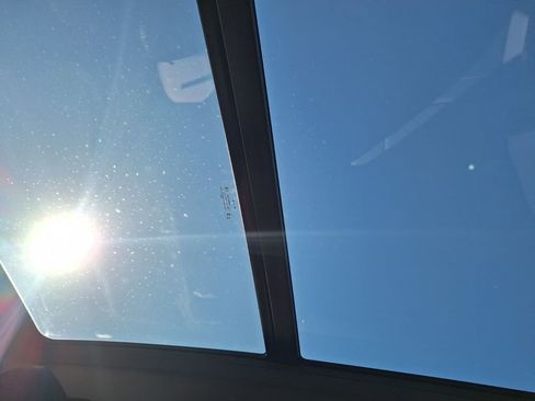 New 2026 Volkswagen Tiguan SE R-Line image 21