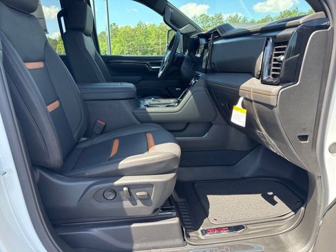 New 2026 GMC Sierra 2500 AT4 image 9