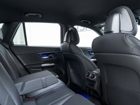 New 2026 Mercedes-Benz GLC 300 4MATIC image 23