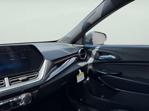 New 2026 Chevrolet Trax RS w/ Driver Confidence Package FWD image 26