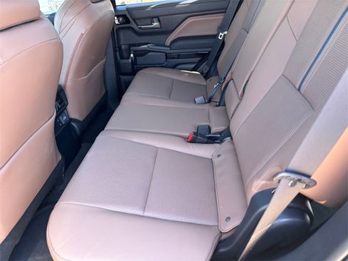 New 2025 Toyota 4Runner Limited image 24