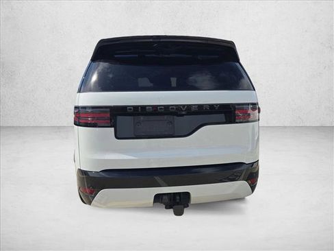 Certified 2025 Land Rover Discovery Dynamic SE AWD/4WD image 6