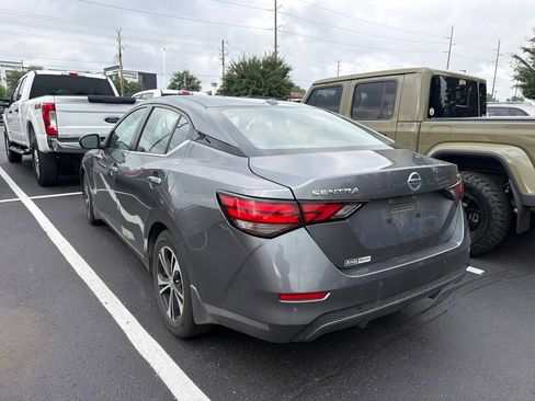 Used 2022 Nissan Sentra SV w/ Trunk Package FWD image 2