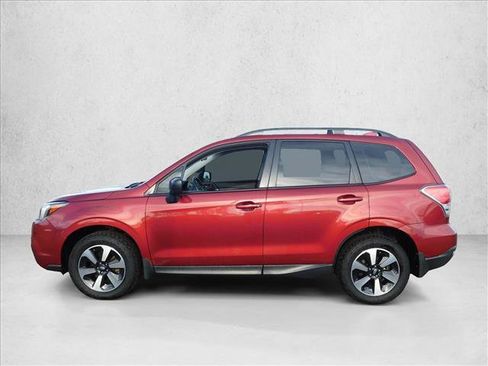 Used 2018 Subaru Forester 2.5i w/ Alloy Wheel Package AWD/4WD image 8