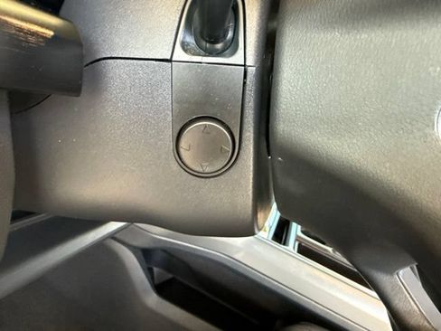 Used 2023 Ford F250 Lariat w/ Sport Appearance Package AWD/4WD image 17