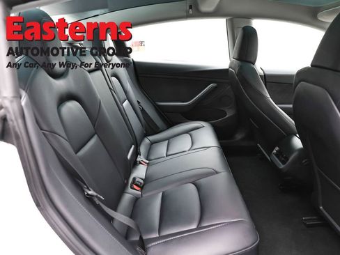Used 2023 Tesla Model 3 Standard Range image 20