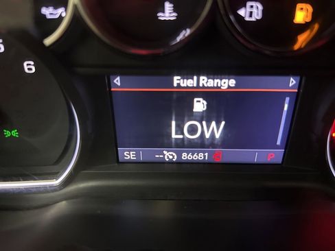 Used 2019 Chevrolet Silverado 1500 LT w/ Texas Edition RWD image 40