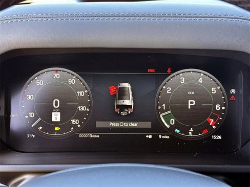 New 2026 Land Rover Defender 130 X-Dynamic SE image 29