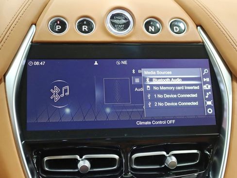 Used 2023 Aston Martin DBX AWD/4WD image 25