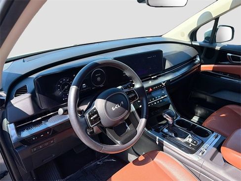 Used 2024 Kia Carnival SX Prestige image 27