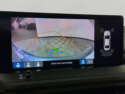 Used 2023 Honda Accord Touring image 14