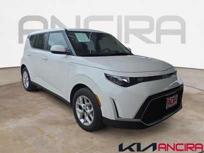 Certified 2025 Kia Soul LX