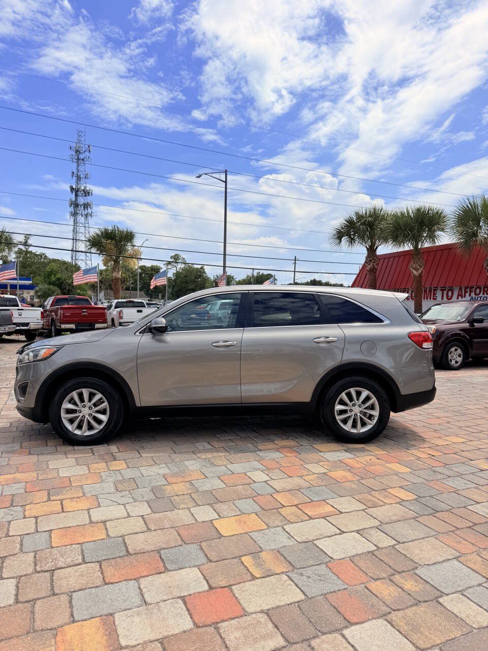 Used 2017 Kia Sorento L FWD image 10