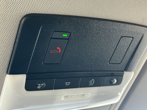 Used 2023 Nissan Rogue SV FWD image 22