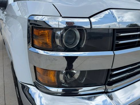 Used 2018 Chevrolet Silverado 2500 LT AWD/4WD image 69