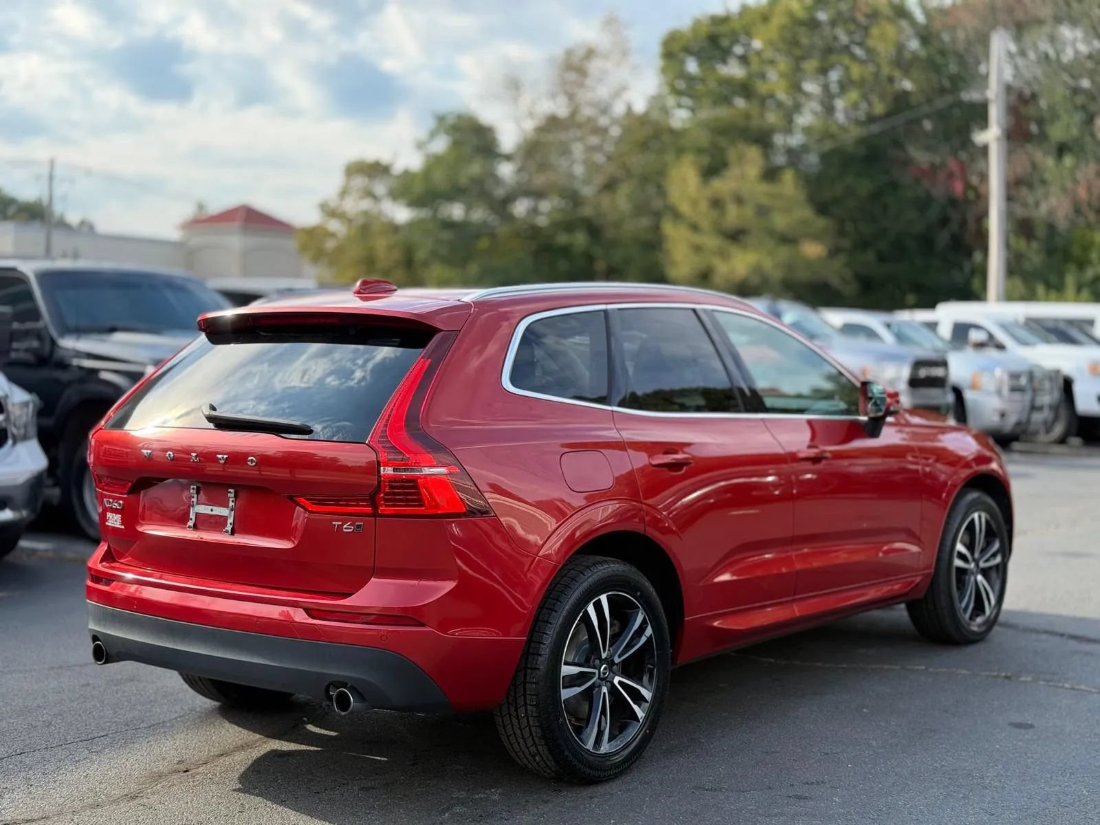Used 2020 Volvo XC60 T6 Momentum AWD/4WD image 8