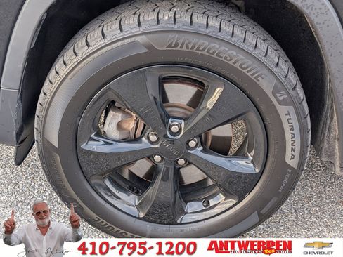 Used 2020 Jeep Cherokee Latitude Plus image 9