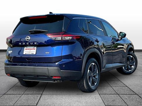 Certified 2024 Nissan Rogue SV FWD image 7