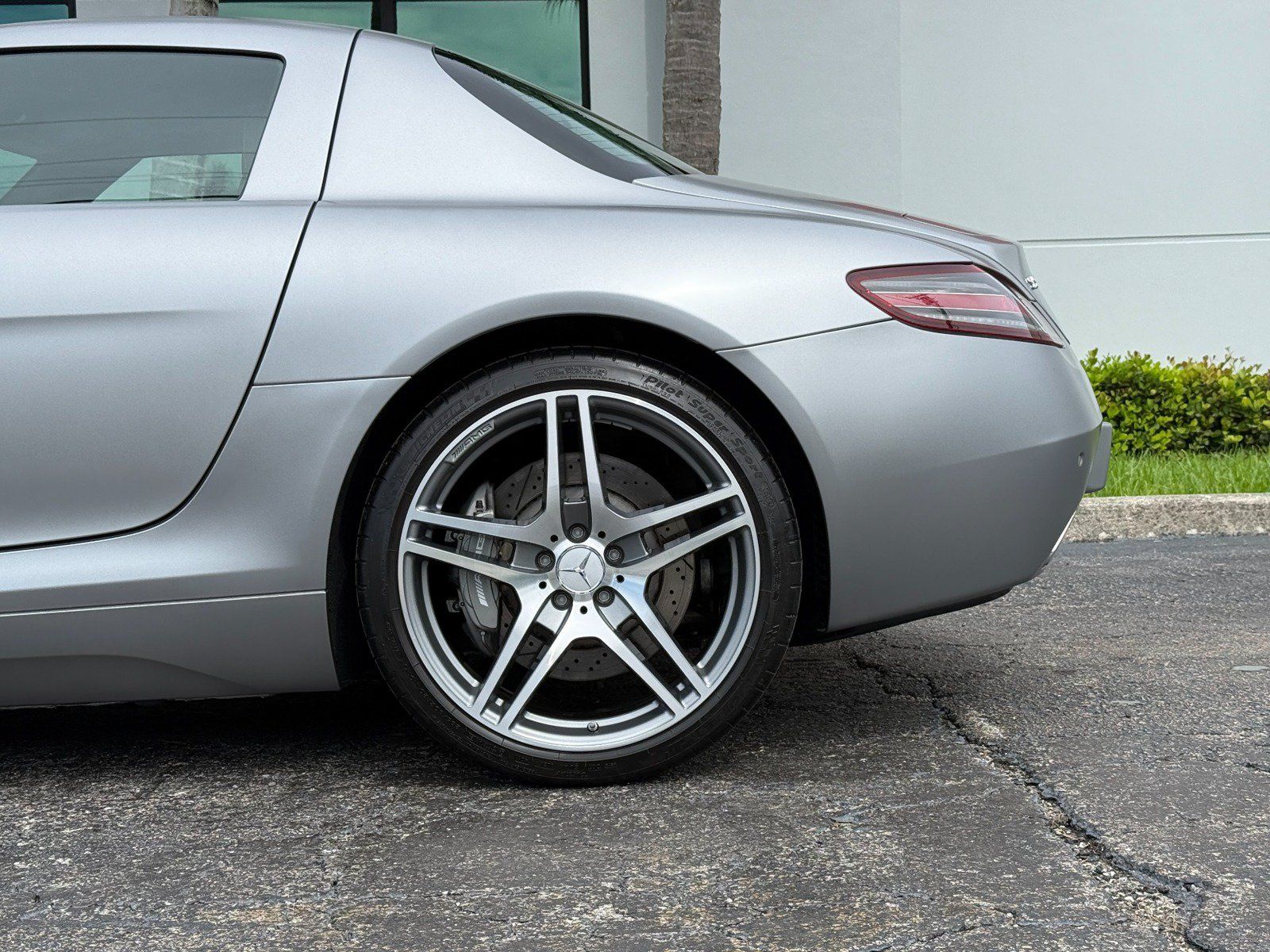 Used 2012 Mercedes-Benz SLS AMG Coupe image 14
