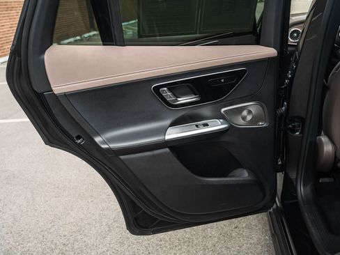Used 2023 Mercedes-Benz EQE 500 4MATIC SUV image 19