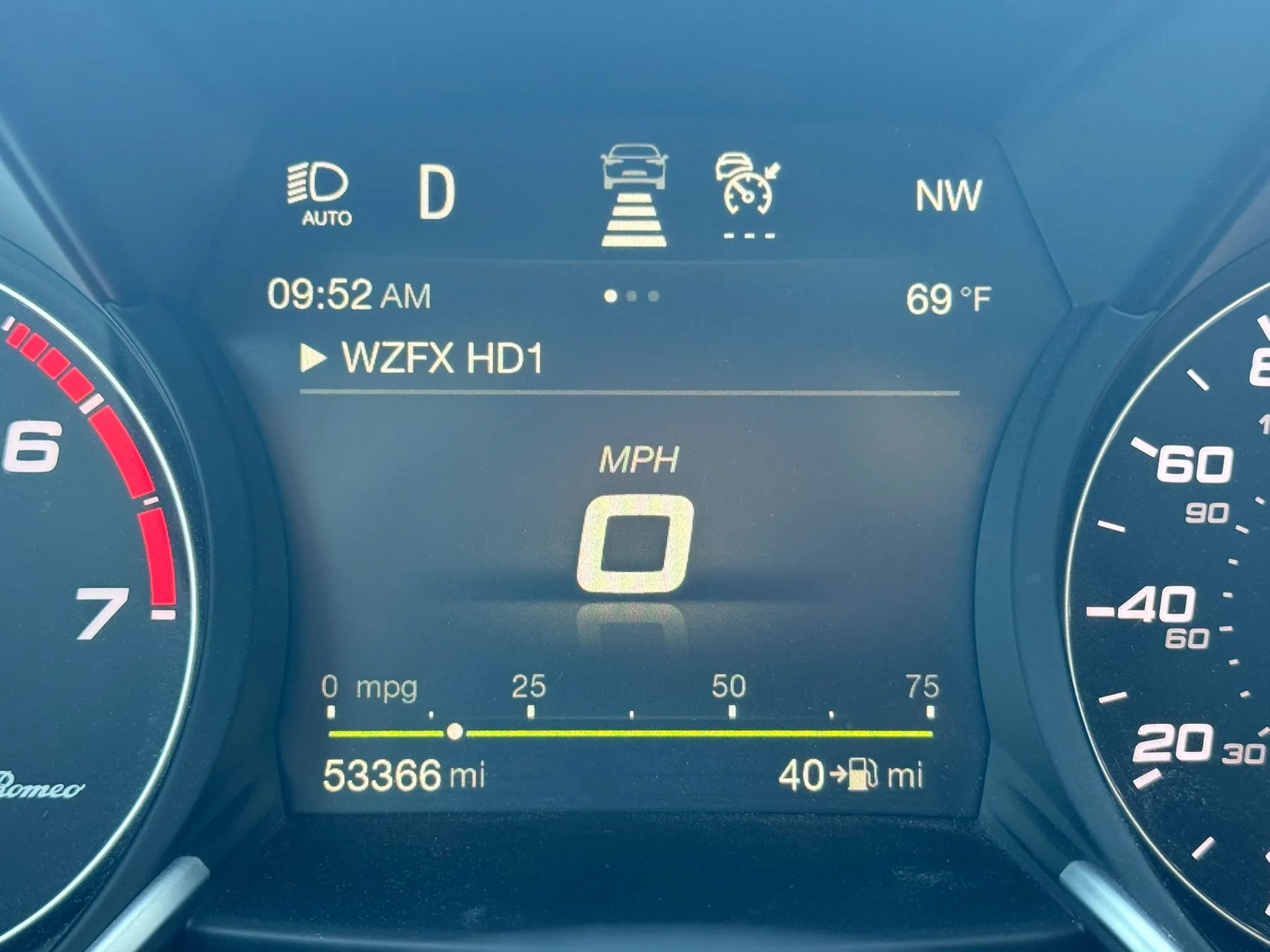 Used 2018 Alfa Romeo Giulia Ti w/ Quick Order Package 22Z Lusso RWD image 22