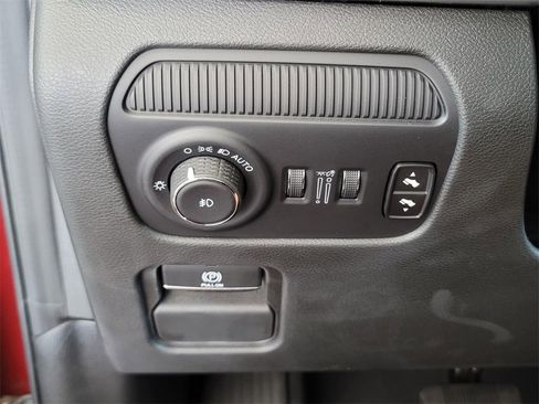 New 2024 Jeep Wagoneer Series III w/ Rear Seat Video Group 1 image 36