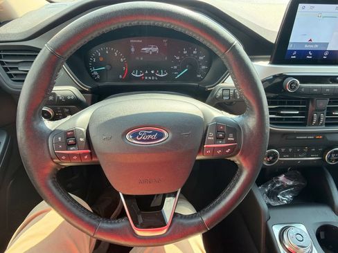 Used 2020 Ford Escape SEL AWD/4WD image 9