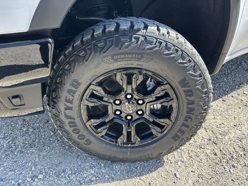 New 2026 Chevrolet Silverado 1500 ZR2 AWD/4WD image 13