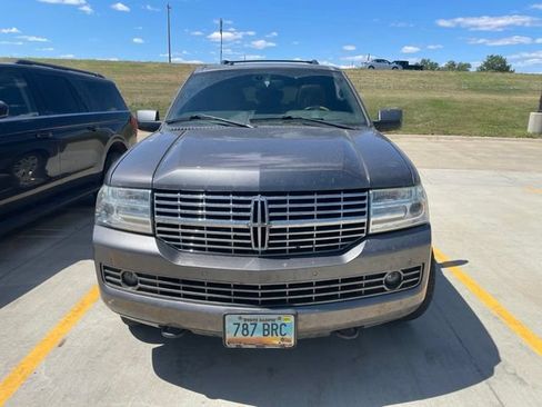 Used 2013 Lincoln Navigator L 4WD image 11