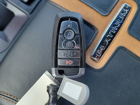 Used 2021 Ford F150 Platinum w/ Equipment Group 701A High AWD/4WD image 29