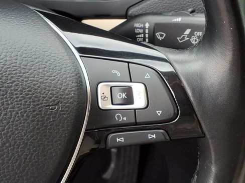 Used 2018 Volkswagen Jetta SE FWD image 19