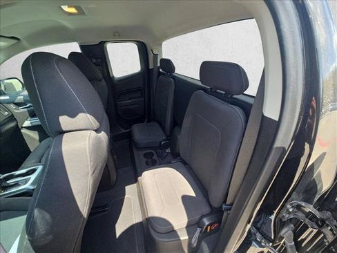 Used 2021 Chevrolet Colorado LT RWD image 16