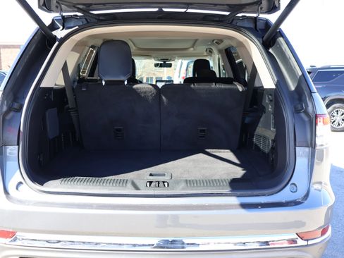 Used 2022 Lincoln Aviator AWD w/ Premium Package image 19