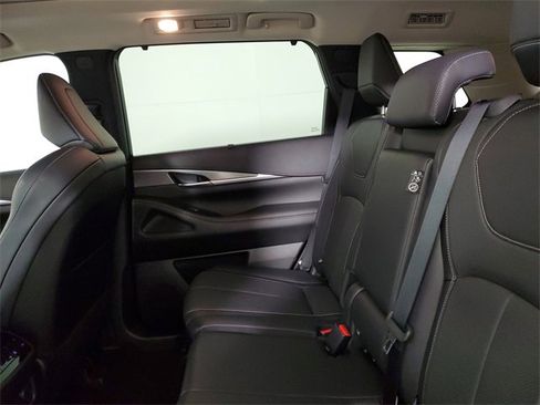 Used 2023 INFINITI QX60 Luxe w/ Cargo Package image 12