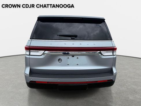 Used 2023 Lincoln Navigator Reserve AWD/4WD image 5