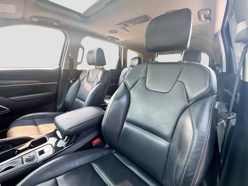 Certified 2023 Kia Telluride S w/ S Sunroof Package AWD/4WD image 24