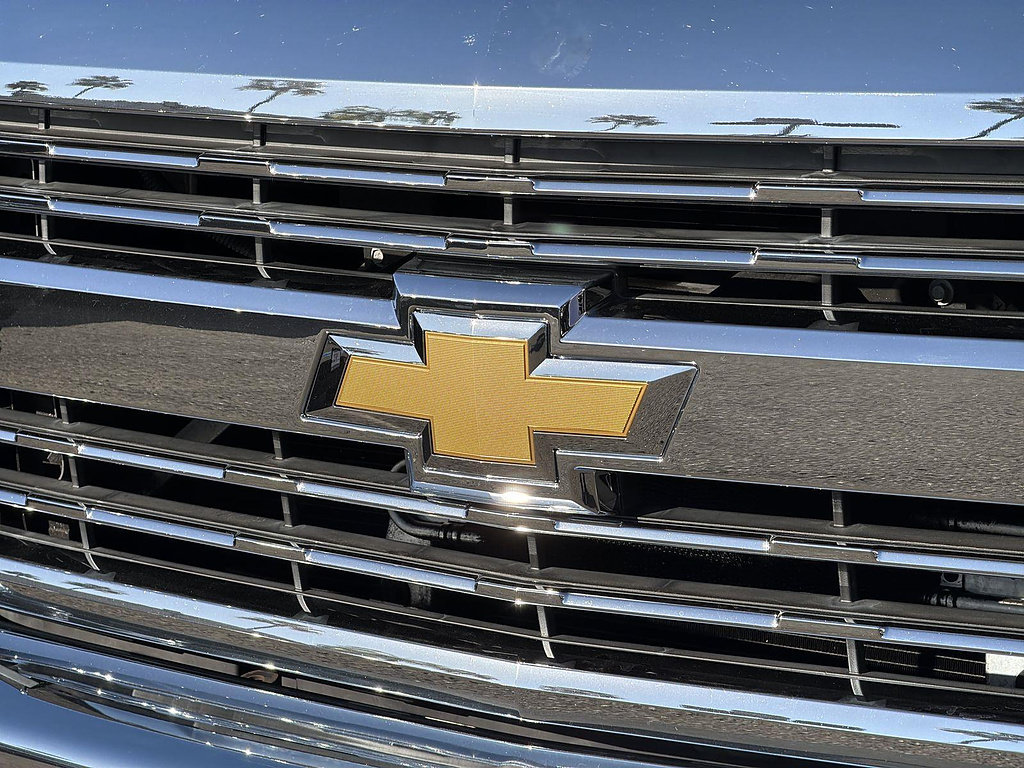 Used 2015 Chevrolet Silverado 2500 LT w/ LT Convenience Package RWD image 28