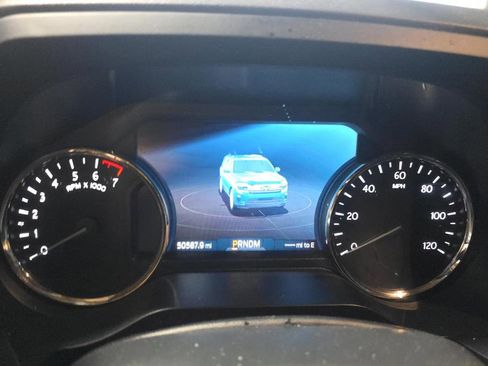 Used 2024 Ford Expedition XLT image 12